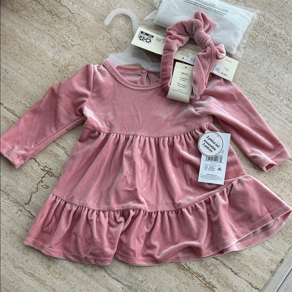 NEW 🆕 Pink Velvet Baby Dress with Headband and tights